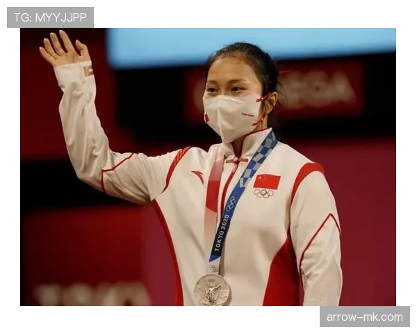 廖秋云家里摆满奖牌，冰箱贴都是金牌