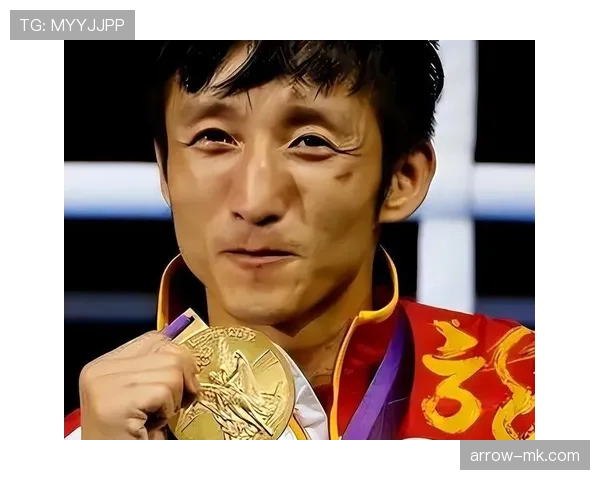 邹市明逛街那阵，外表退役大叔，账单气场直接像豪门